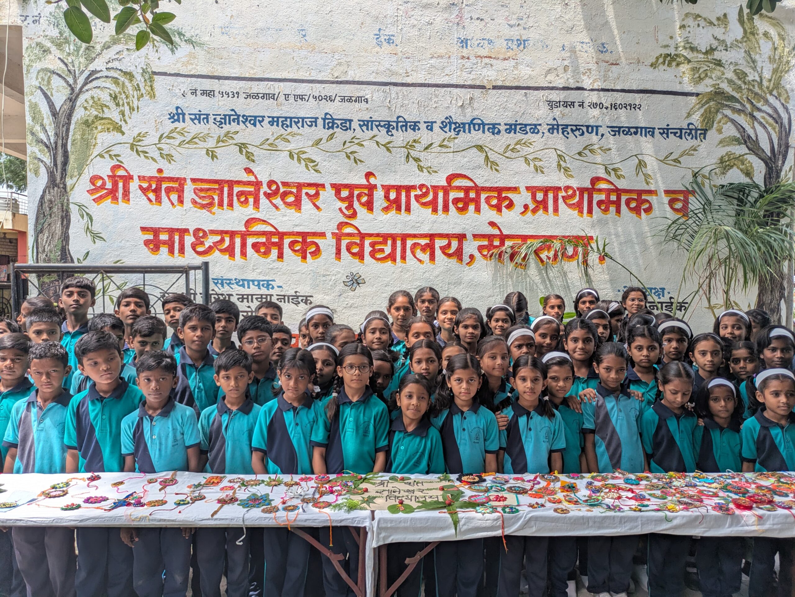 संत ज्ञानेश्वर विद्यालयात विद्यार्थ्यांनी बियांपासुन तयार केल्या पर्यावरणपुरक राख्या