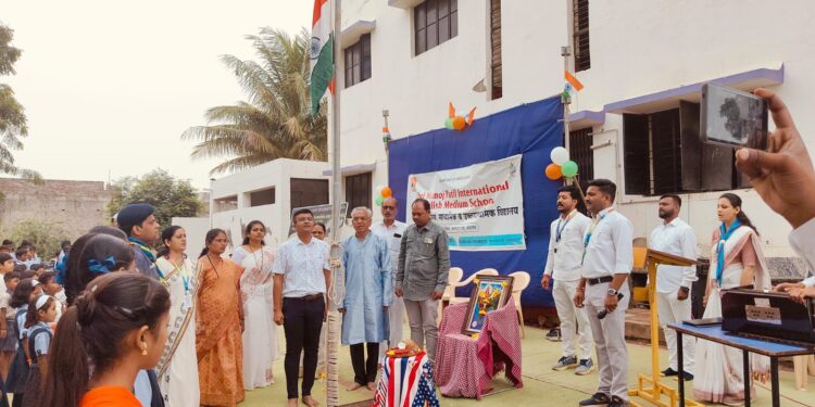 शरीराचा घाम निघेपर्यंत काम करत रहा.