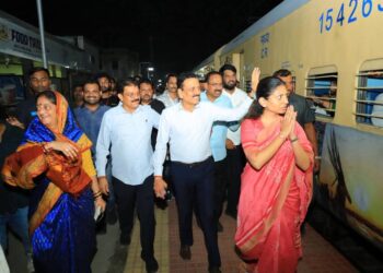 काशी, अयोध्येसाठी जळगावकर रवाना