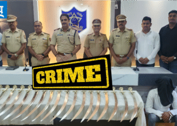 विक्रीच्या तयारीत असलेल्या तरुणांकडून 18 तलवारी जप्त
