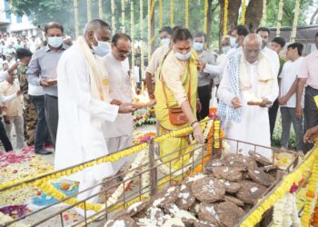 स्व. गोदावरी आई पाटील अनंतात विलीन