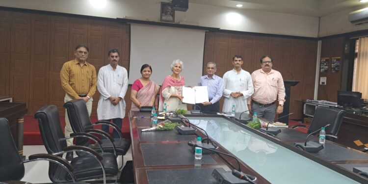 मू.जे महाविद्यालयात MOU कार्यक्रमाचे आयोजन