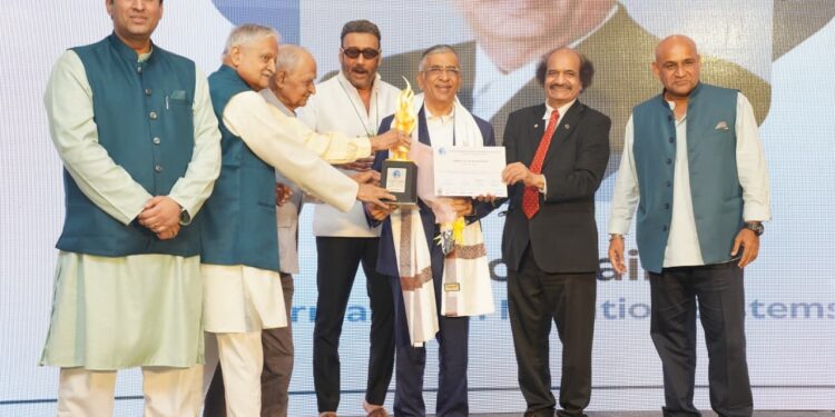 अशोक जैन यांना प्रतिष्ठीत ‘विवेकानंद इंटरनॅशनल रिलेशन्स पीस अवार्ड’ प्रदान