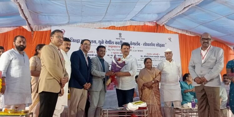 डॉ. नीलेश चांडक यांचे कार्य प्रशंसनीय : आरोग्य मंत्री प्रकाश आबिटकर 