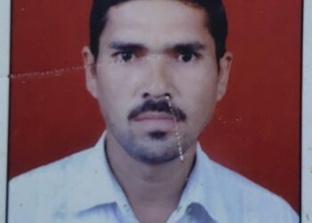 तरुणाची राहत्या घरी गळफास घेऊन आत्महत्या 