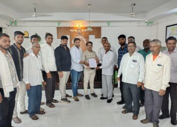 अतिवृष्टीबािधतांना तातडीने भरपाई द्या !