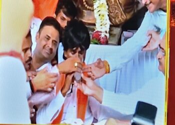 मनोज जरांगे पाटील यांनी उपोषण सोडले