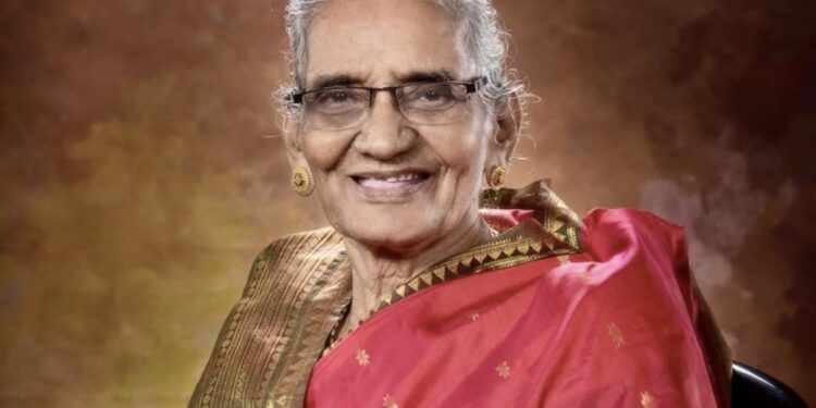 माजी खासदार डॉ उल्हास पाटील यांना मातृशोक