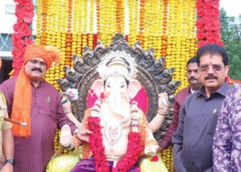 नानासाहेब धर्माधिकारी प्रतिष्ठानच्या “श्री “सदस्यांनी केले 75 टन निर्माल्य गोळा.