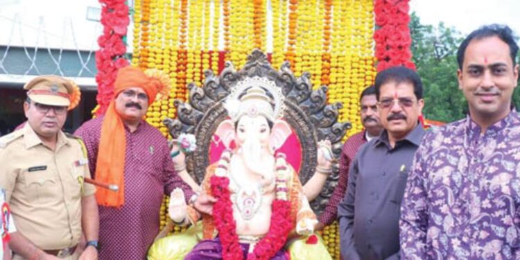 नानासाहेब धर्माधिकारी प्रतिष्ठानच्या “श्री “सदस्यांनी केले 75 टन निर्माल्य गोळा.