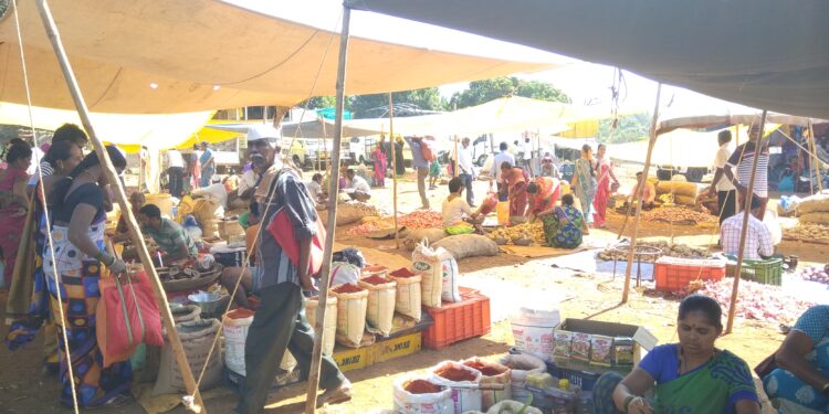 गणेश विसर्जनामुळे आठवडे बाजार बंद